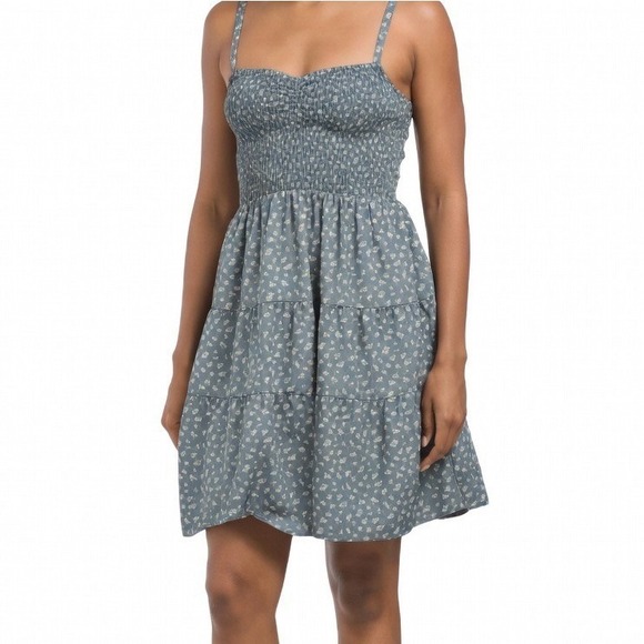 Madewell Dresses & Skirts - Madewell Tucker Tie Strap Mini Dress Green Floral‎ Smocked Tiered Small Summer